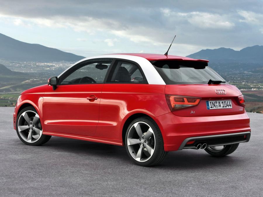  Audi A1 TFSI S-Line 2010 года  (фото 20 из 30)